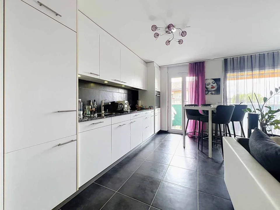 Wohnung mit 4,5 Zimmern und Balkon – Foto 4 von 12