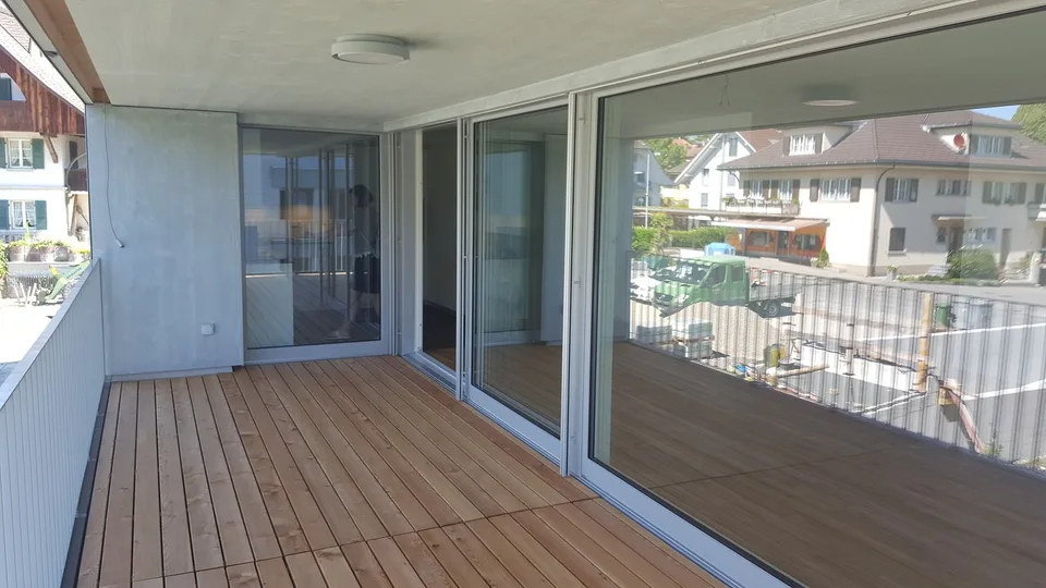 Moderne Traumwohnung im Eigentumsstandard in Stettlen sucht Mieter