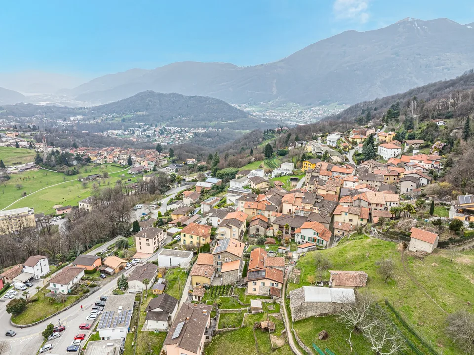 Charming holiday home in the village center of Bigorio with Ticino flair – photo 8 of 8