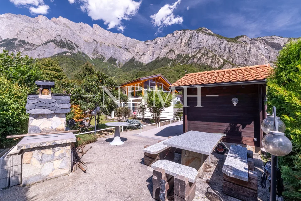 Large villa with two independent apartments – photo 11 of 24
