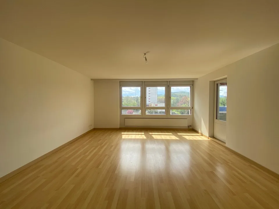 Family apartment in a green environment