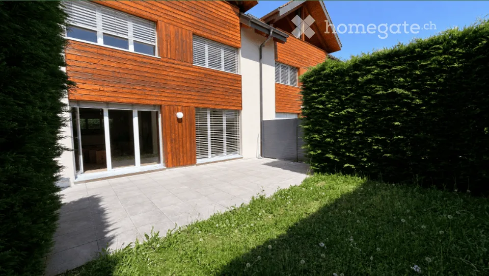 Renovierte Familienvilla 225 m² - 5 Schlafzimmer - Seeblick - La Rippe – Foto 2 von 8
