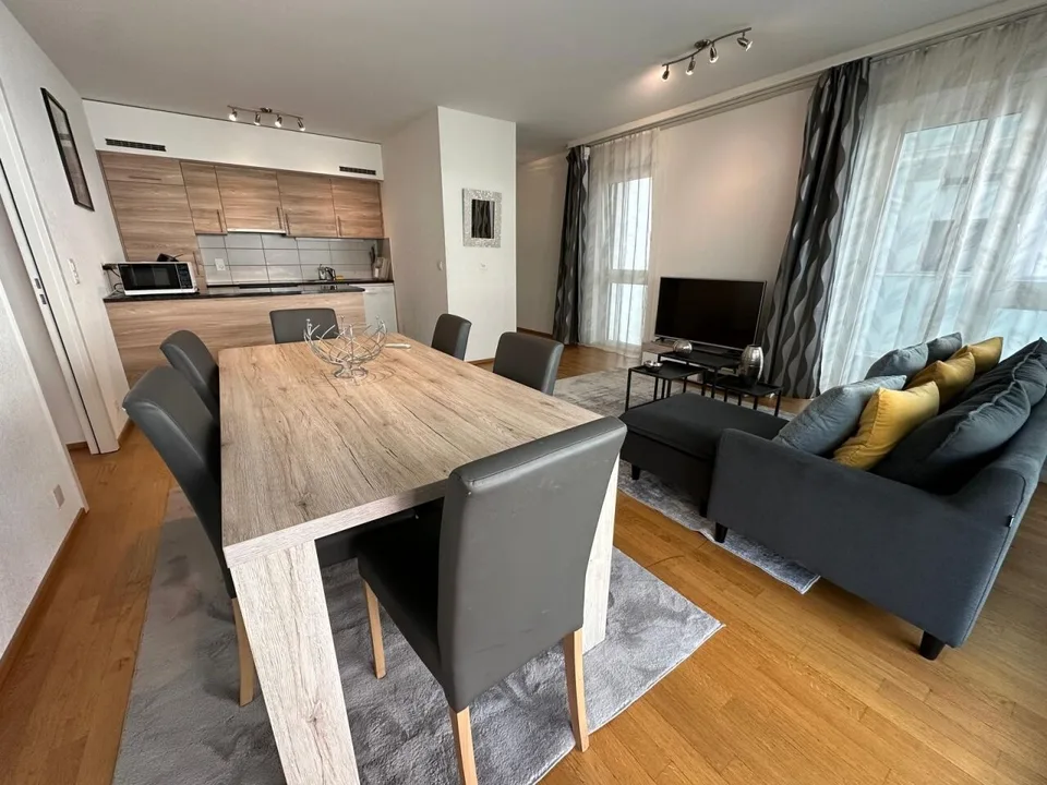 5 Zimmer Wohnung in Carouge GE | UrbanHome