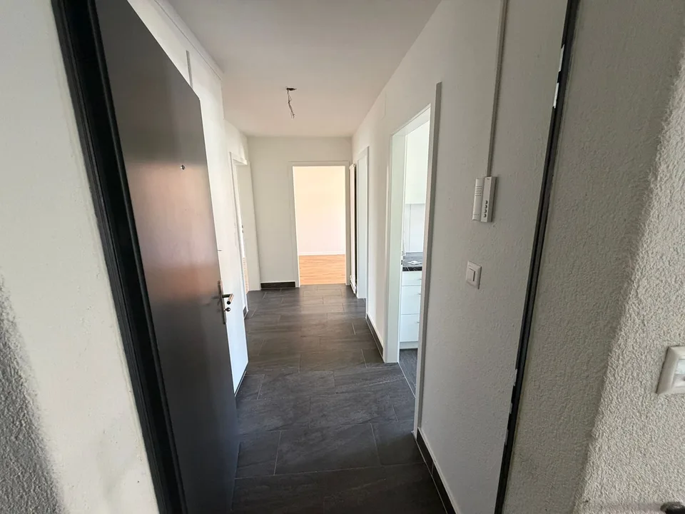 Available now: Bright 3.5-room apartment with balcony in Rüti ZH