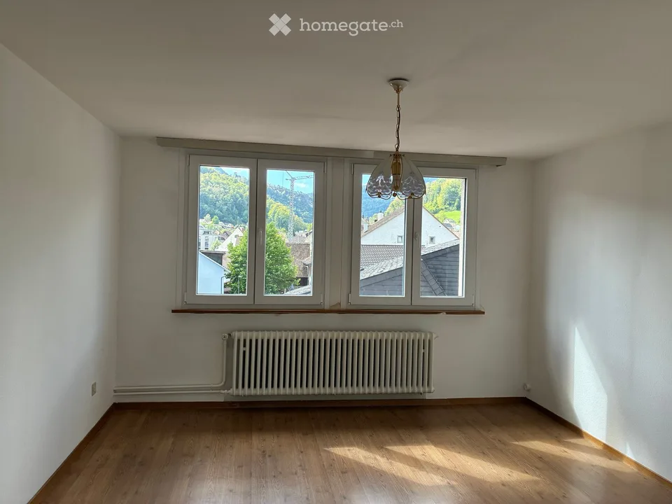 Charmant appartement 4 pièces dans un immeuble ancien à Oberdorf BL – disponible immédiatement