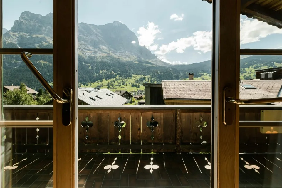 Appartement 5.5 pièces dans le chalet Uf dr Husmatten avec vue sur les montagnes
