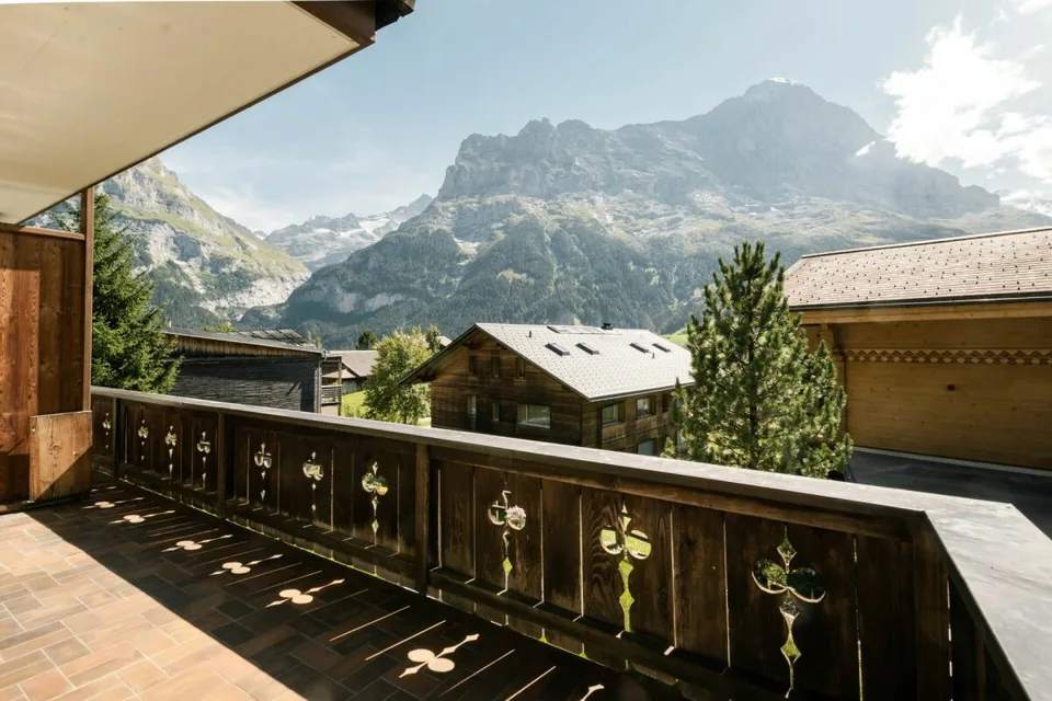 Appartement 5.5 pièces dans le chalet Uf dr Husmatten avec vue sur les montagnes