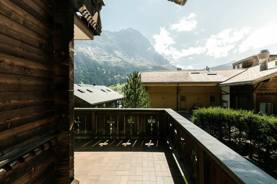 Appartement 5.5 pièces dans le chalet Uf dr Husmatten avec vue sur les montagnes