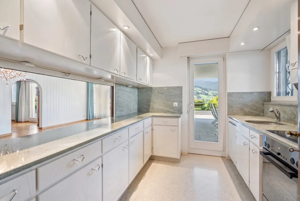 Un foyer avec vue, terrasse spacieuse & vue sur le lac d'Ägeri – photo 6 sur 11