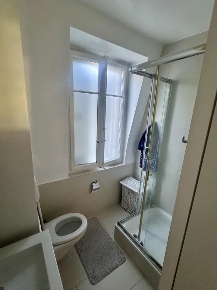 Grand duplex de 5.5 pièces avec balcon au coeur de Nyon – foto 20 di 20