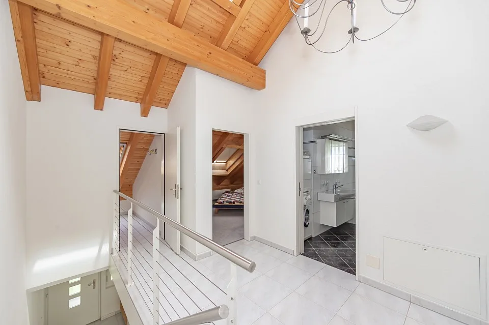 Appartement-Maisonnette 5.5 Pièces dans un Emplacement Résidentiel Attractif – photo 12 sur 13