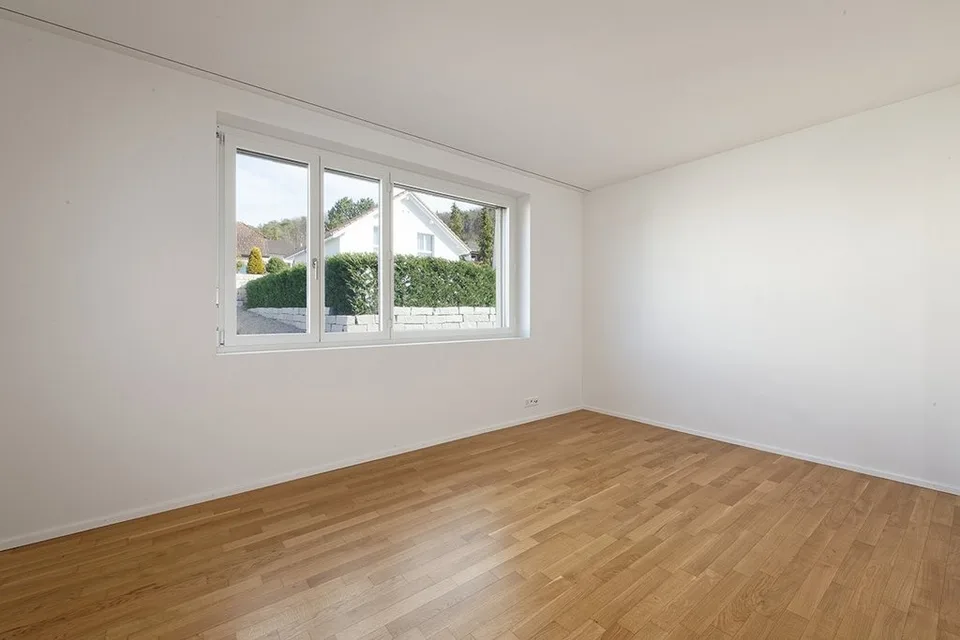 moderne 4.5-Zimmerwohnung (EG) im Grünen