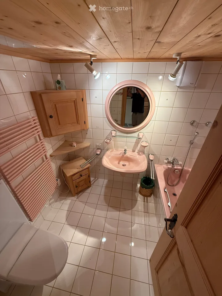 Charmante 5.5-Zimmer-Wohnung in Laax – Ihr Traumdomizil in den Bündner Bergen – Foto 8 von 17