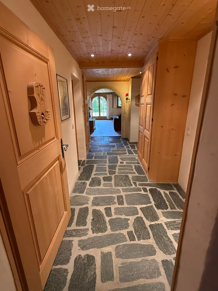 Charmante 5.5-Zimmer-Wohnung in Laax – Ihr Traumdomizil in den Bündner Bergen – Foto 12 von 17
