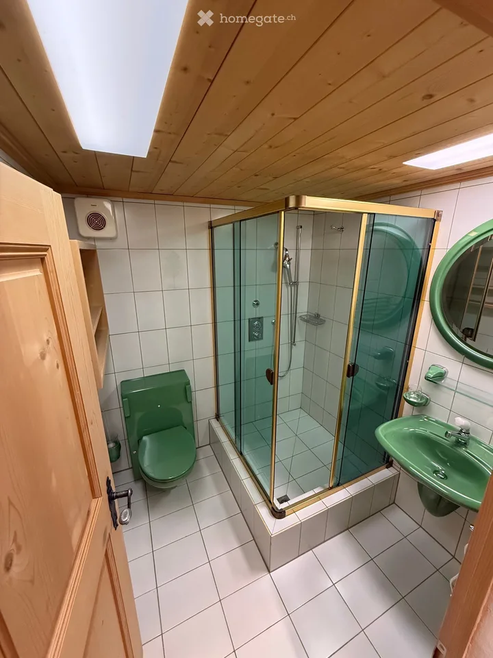 Charmante 5.5-Zimmer-Wohnung in Laax – Ihr Traumdomizil in den Bündner Bergen – Foto 9 von 17