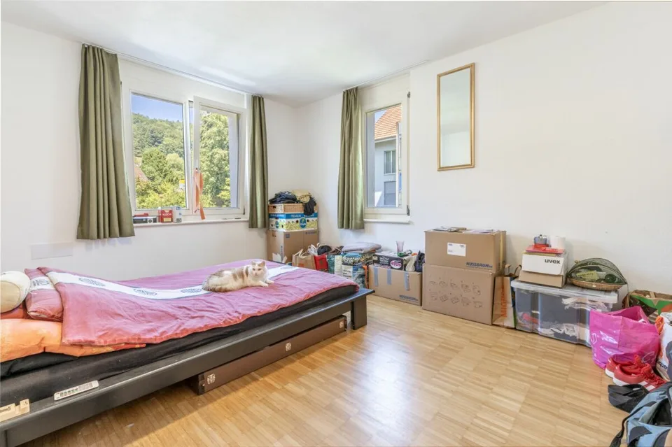 Geräumige 4.5-Zimmerwohnung mit Balkon, Gartensitzplatz und Hobbyraum – Foto 9 von 16