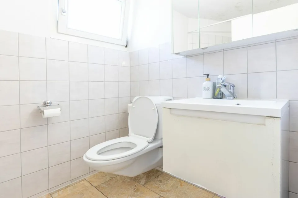 Geräumige 4.5-Zimmerwohnung mit Balkon, Gartensitzplatz und Hobbyraum – Foto 10 von 16