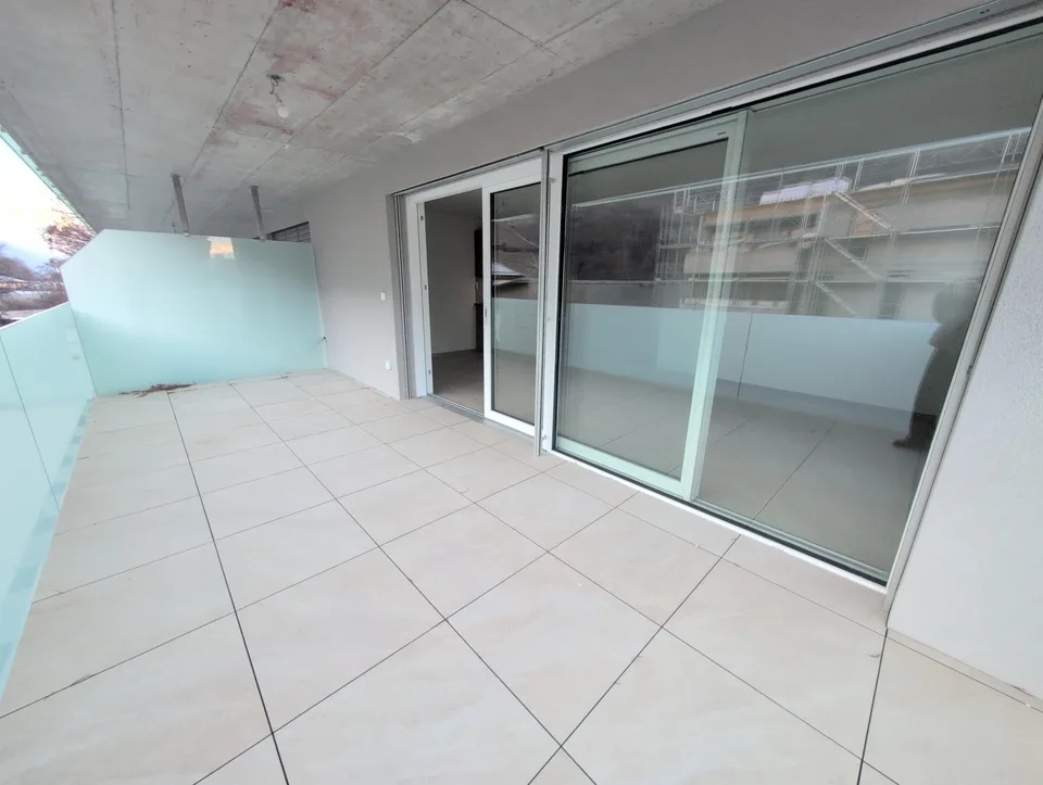 Schöne Gelegenheit! Sehr schönes 3-Zimmer-Apartment mit Terrasse, zu vermieten in Saxon!