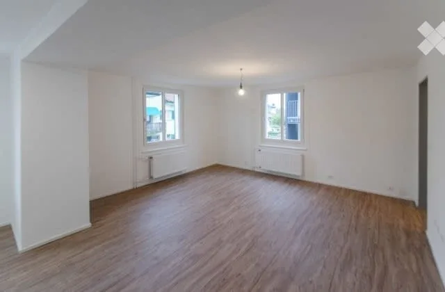 Hübsche,helle Wohnung direkt am Bahnhof Würenlos