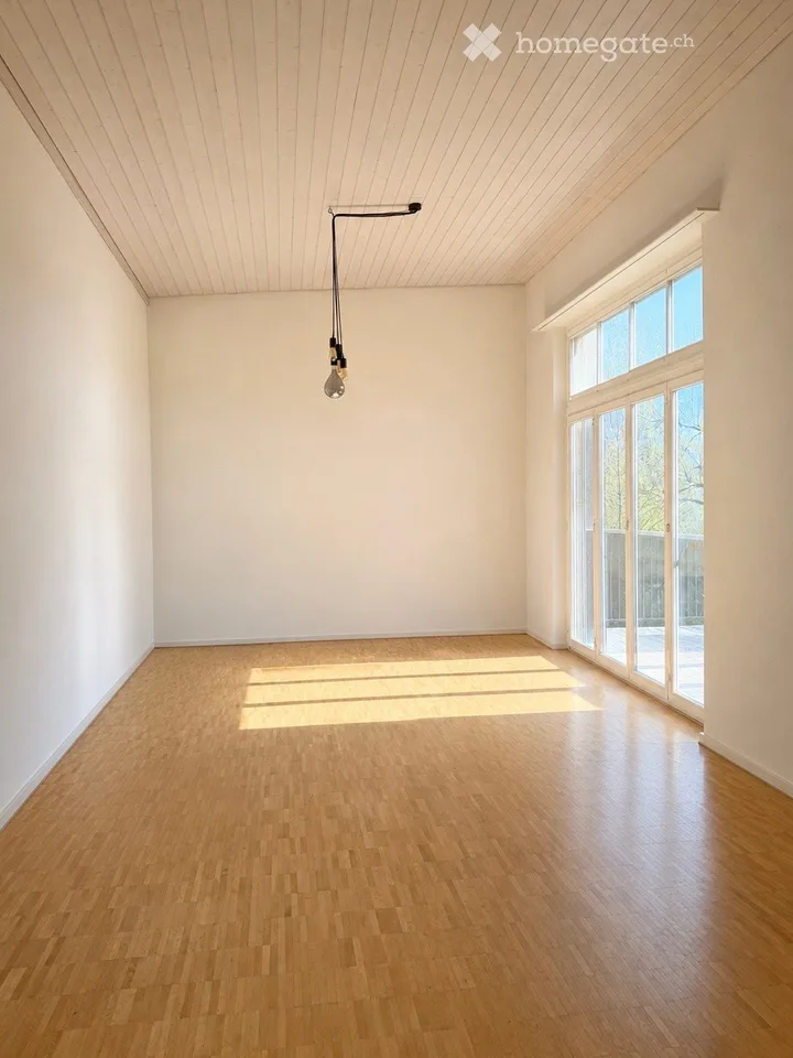 Bright 4.5-room apartment with balcony in a quiet location in Sempach