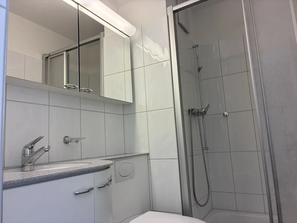 4 1/2-Zimmerwohnung mit 2 Nasszellen und Balkon – Foto 13 von 18