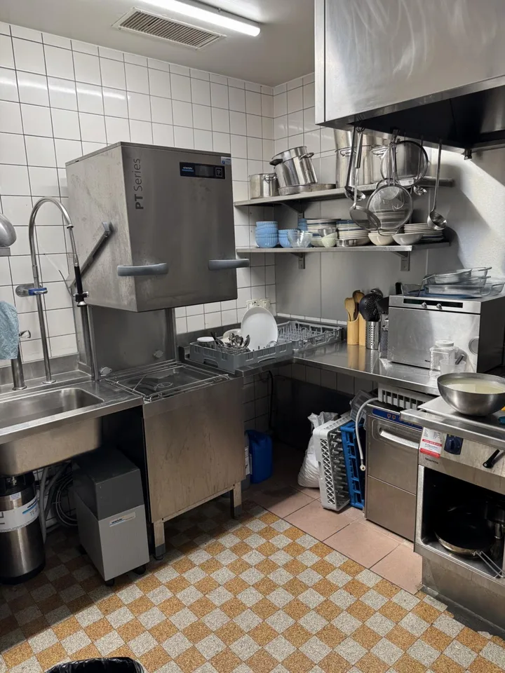 Commercial space restaurant in the Matthäusquartier for rent – photo 6 of 10