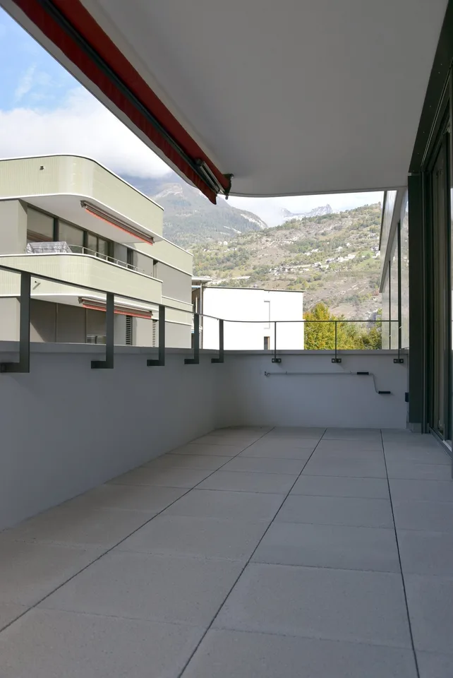 Moderne 3.5-Zimmerwohnung - 5 Min. von Lonza