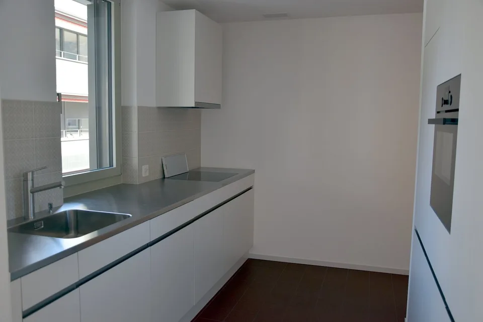 Moderne 3.5-Zimmerwohnung - 5 Min. von Lonza