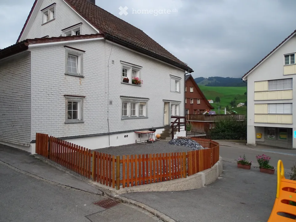 Furnished 4-room apartment on the ground floor in Urnäsch – available immediately