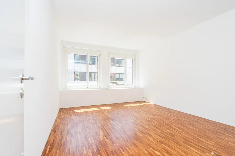 Erleben Sie 142m2 modernstes Wohnparadies im Herzen von Biel! – Foto 4 von 9