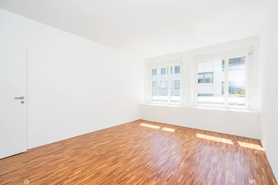 Erleben Sie 142m2 modernstes Wohnparadies im Herzen von Biel! – Foto 3 von 9