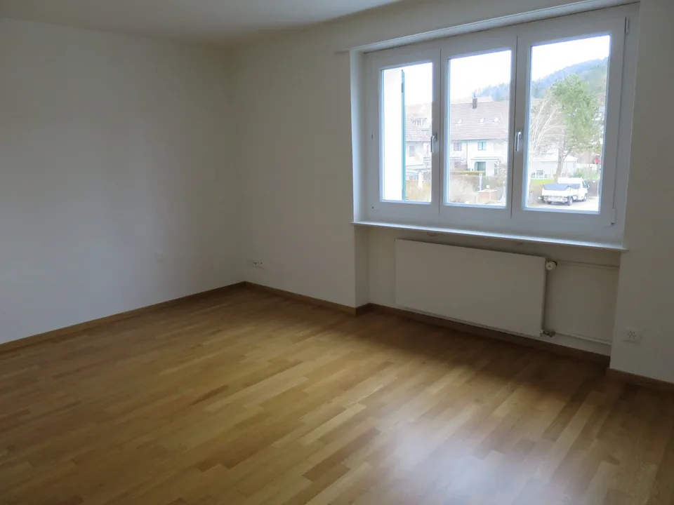 *** Accogliente, luminoso appartamento di 4 locali a Turbenthal ***