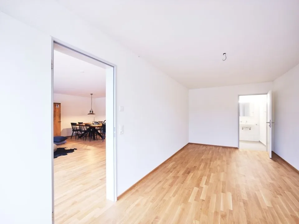 Preiswerte moderne 2.5-Zimmerwohnung ohne Balkon 51m2 – Foto 3 von 7