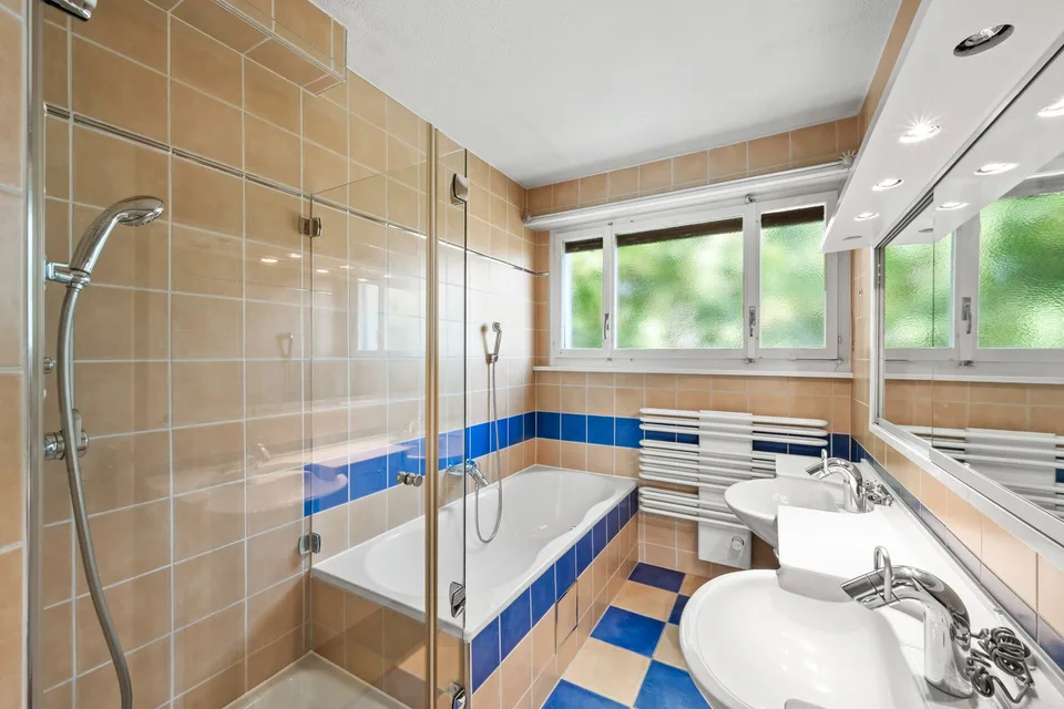 Freistehendes Einfamilienhaus mit viel Privatsphäre und Raum für neue – Foto 7 von 8
