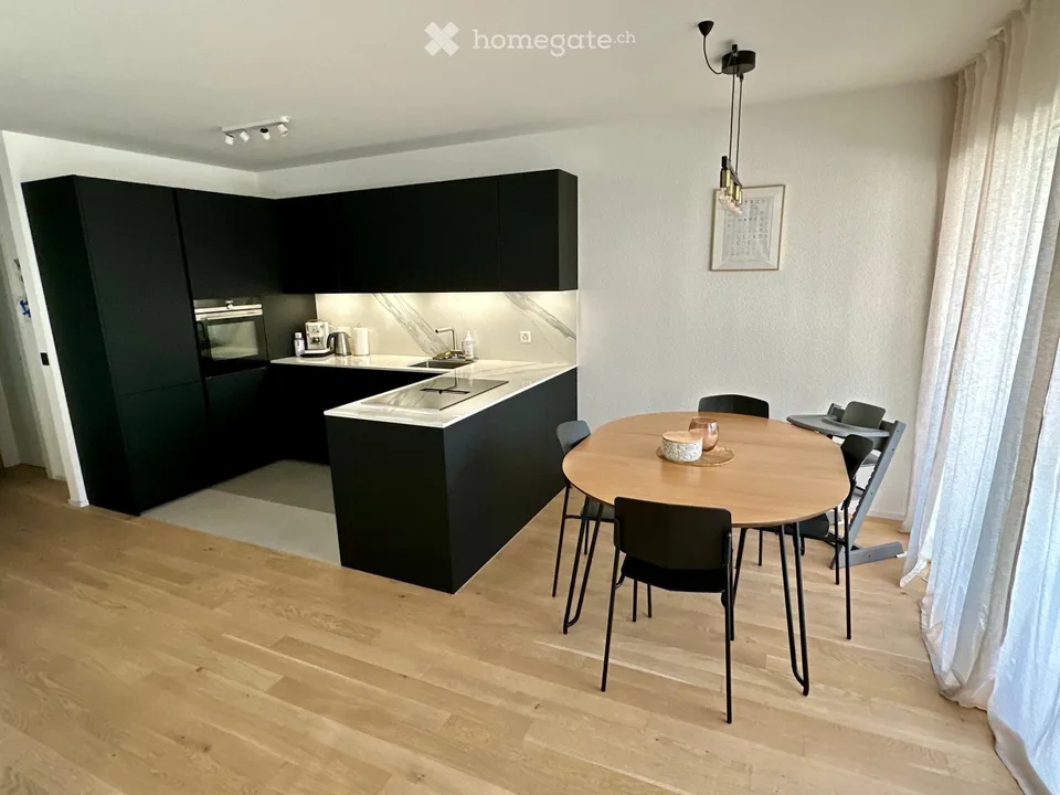 Modern 3.5-room apartment with private garden