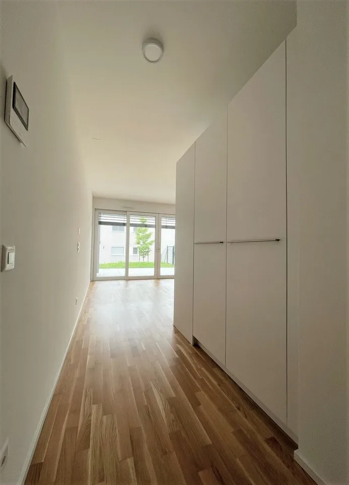 Appartement moderne et lumineux de 3,5 pièces immergé dans le verdure à Pazzallo – photo 6 sur 12