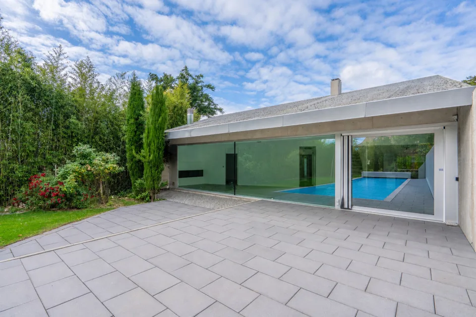 Einzigartig - Individuelle Architekten-Villa mit Pool in Mont-sur-Lausanne – Foto 11 von 26