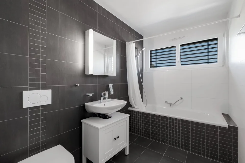 Appartement contemporain de 4.5 pièces en attique à proximité du lac – photo 6 sur 22
