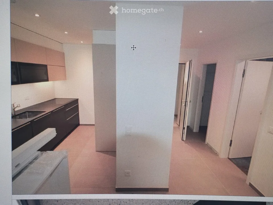 Appartamento moderno 2.5 locali con balcone e vista splendida a Caslano