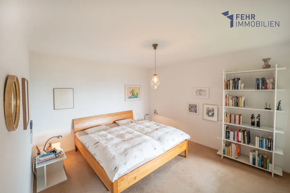 Fehr Immobilien - 5.5-Zi.-Terrassenhaus mit herrlicher Aussicht – Foto 19 von 26