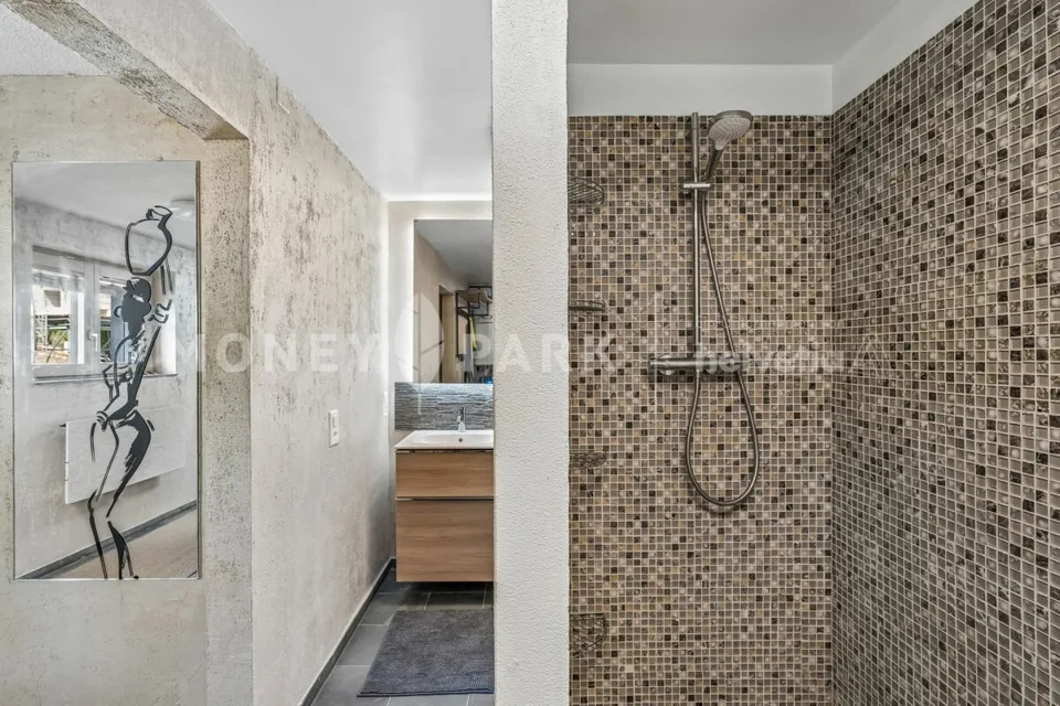 4.5 Zimmer Einfamilienhaus in Maladers – Foto 7 von 11