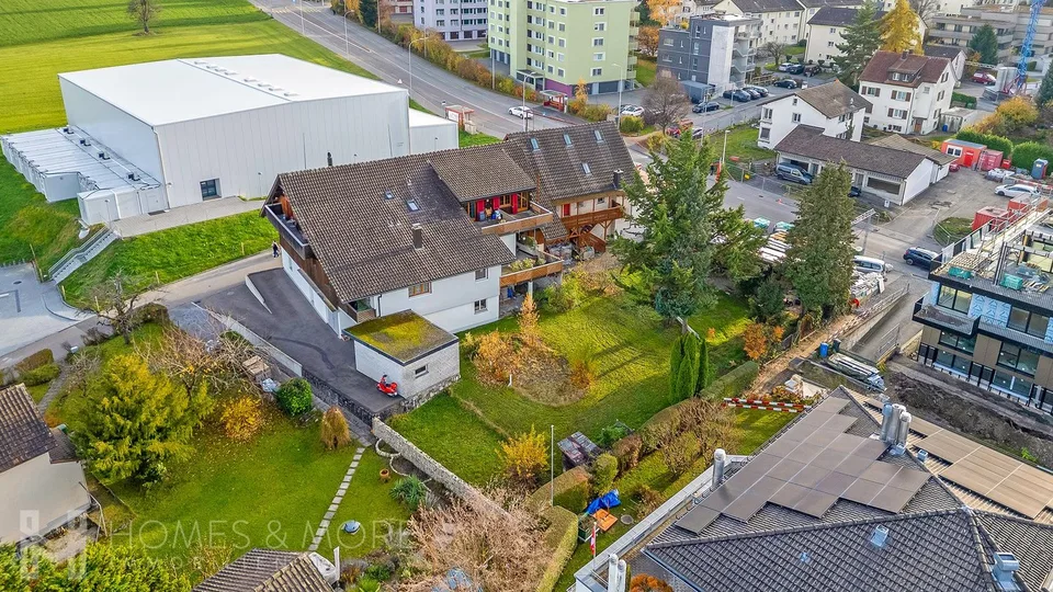 IMMEUBLE SPACIEUX AVEC ANNEXE - OFFRES RECHERCHÉES – photo 13 sur 13