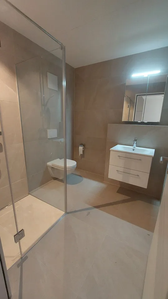 First occupancy modern 4.5-room apartment in Bachs