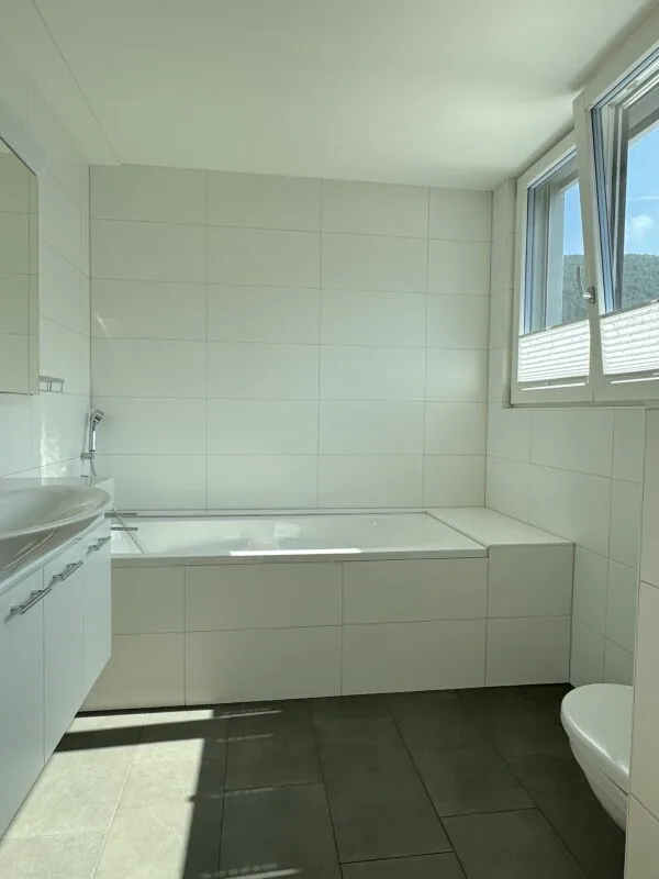 Charming and comfortable maisonette attic apartment with fantastic views – photo 10 of 18