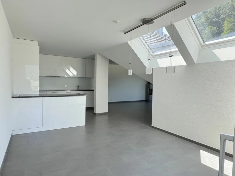 Charming and comfortable maisonette attic apartment with fantastic views – photo 4 of 18
