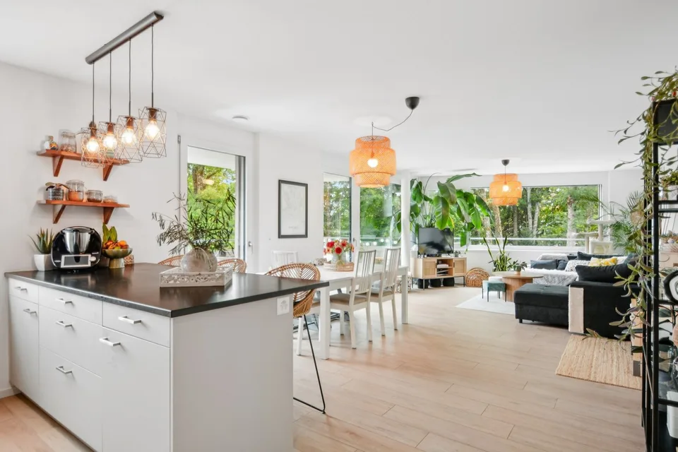 Wohnung 4.5 Zimmer von hohem Standard im Quartier du Bois du Petit C – Foto 2 von 13