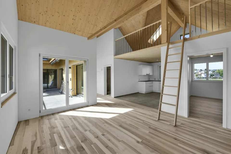 2.5-Zimmer hochwertige Dachwohnung, Erstbezug