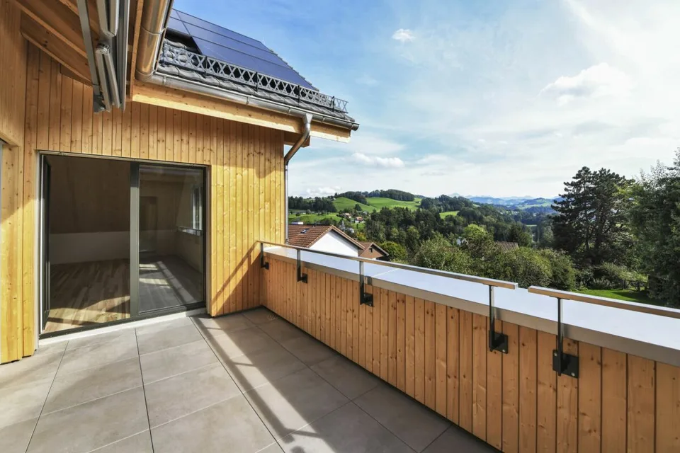 2.5-Zimmer hochwertige Dachwohnung, Erstbezug