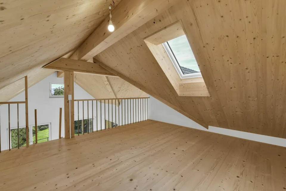 2.5-Zimmer hochwertige Dachwohnung, Erstbezug