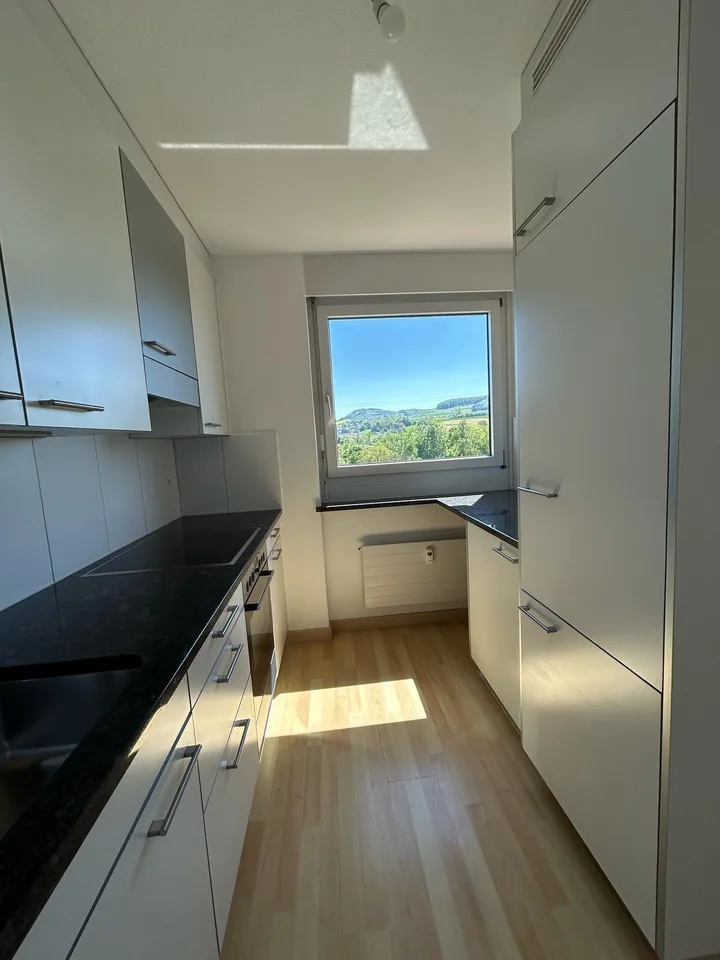 Modern - Spacious - in a green environment